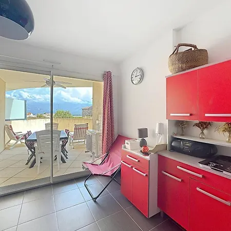 Moderne Avec Grande Terrasse Au Cœur De * Calvi (Corsica)